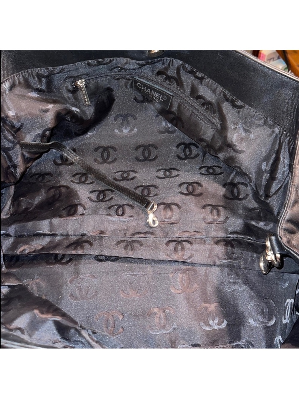 CC Shoulder Travel Bag - Black Quilted with Silver Accents High Quality Fashion - Picture 14 of 16